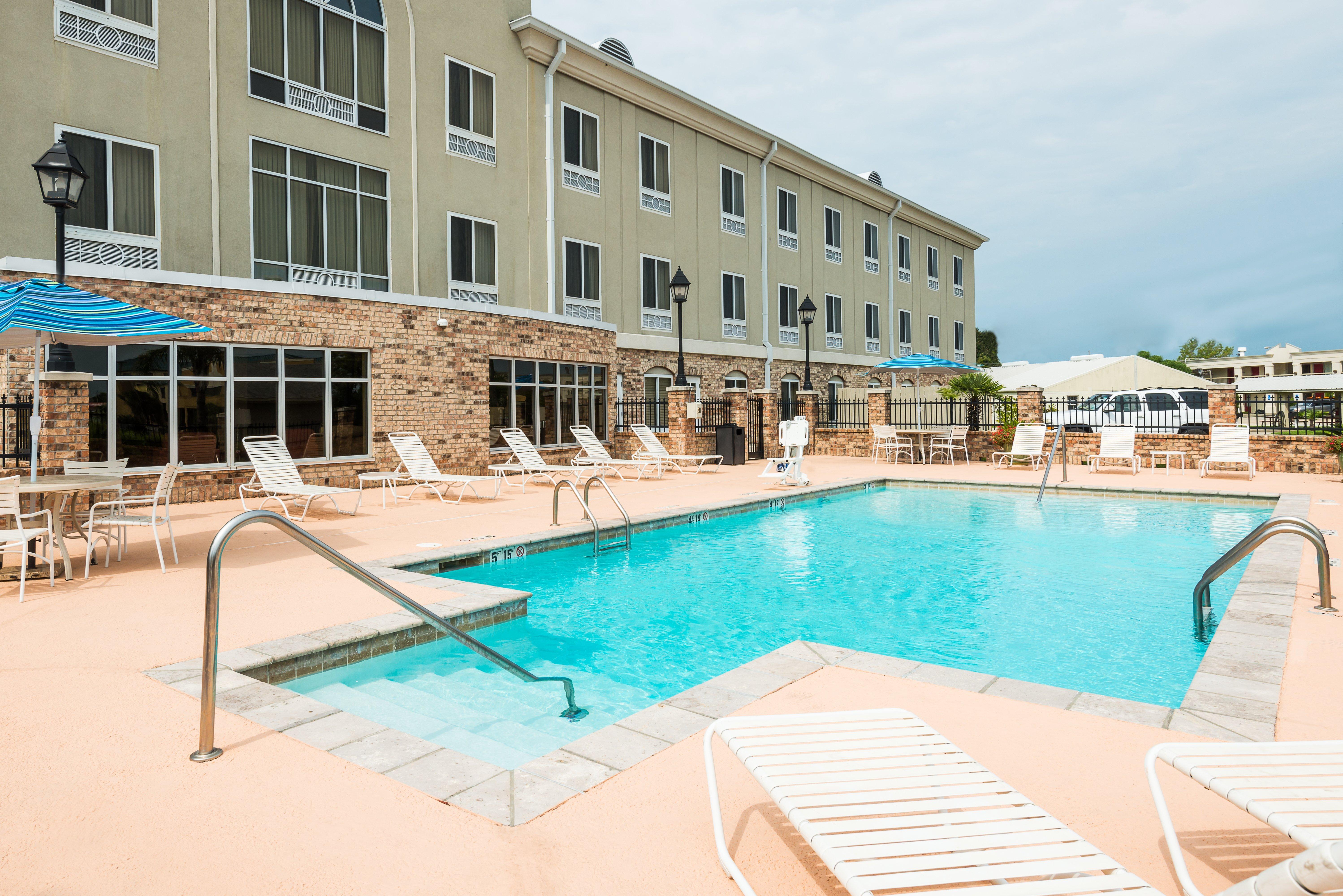 Holiday Inn Express Hotel & Suites New Iberia - Avery Island, An Ihg Hotel Exterior foto